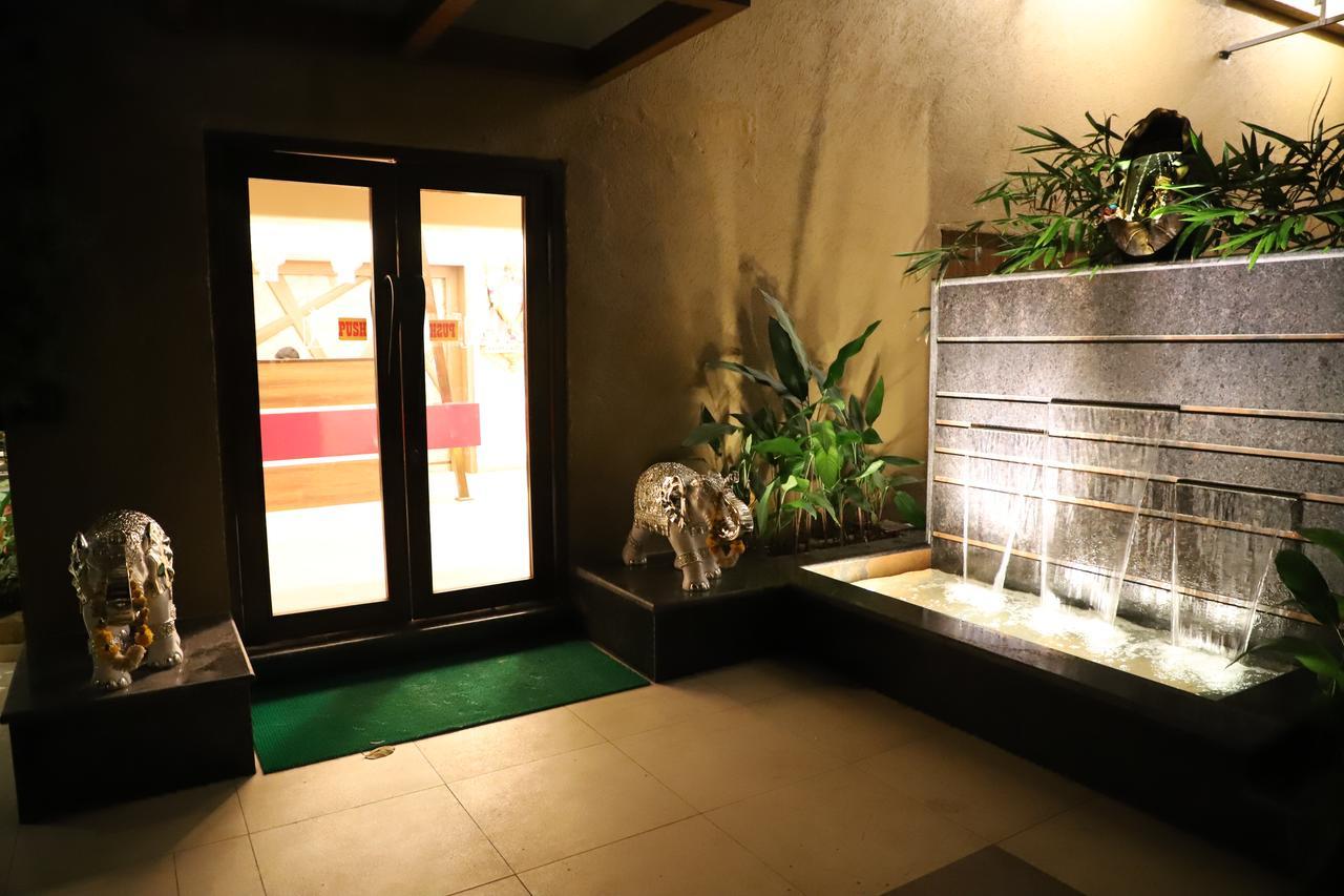 Hotel Reyansh Grand Boisar Экстерьер фото
